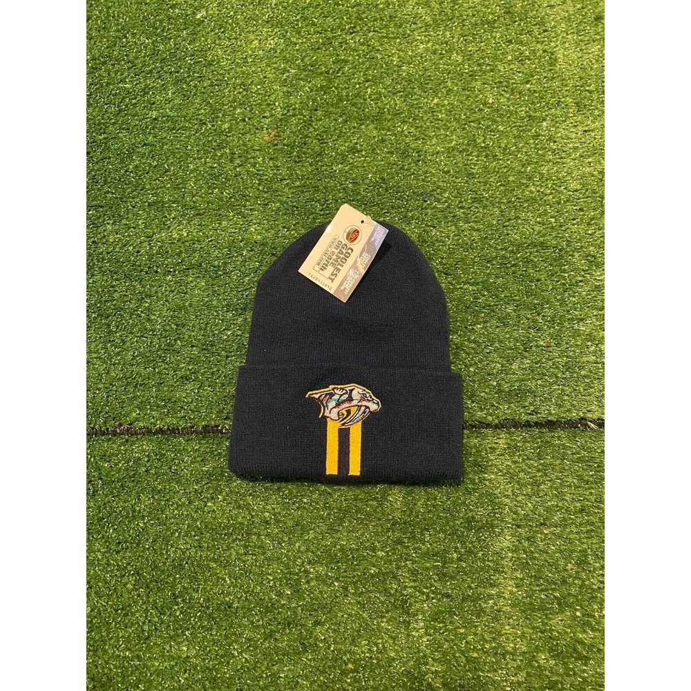 Vintage Nashville Predators cuffed winter stocking hat new NHL Twins Enterprise